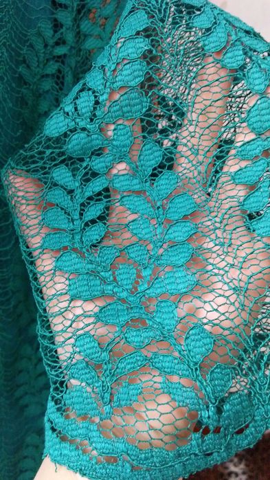 Продам платье гипюр