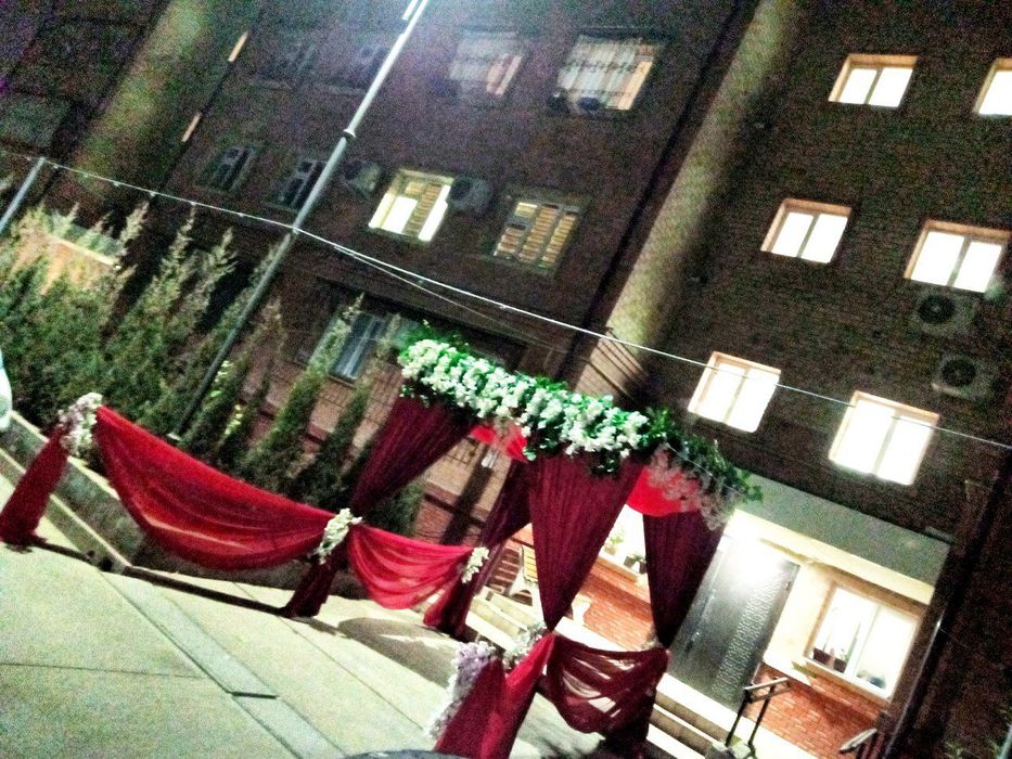 Tayyor biznis sotiladi afarmleniya bezaklari gullari sotiladi