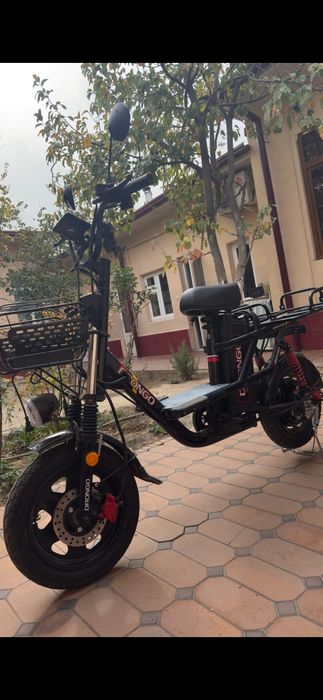 Skuter Prava kerak emas