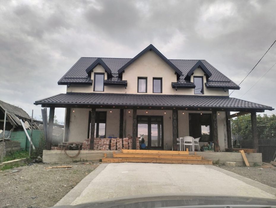 Casa de vanzare P÷M //.Suprafata Construită 260 mp
