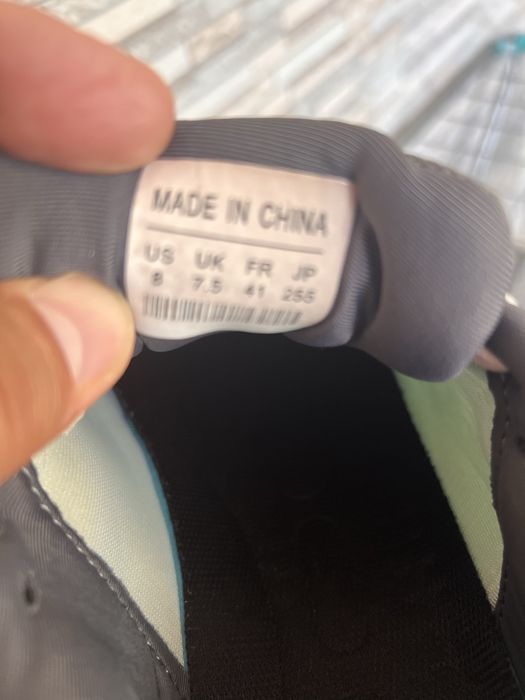Продам кроссы QC
