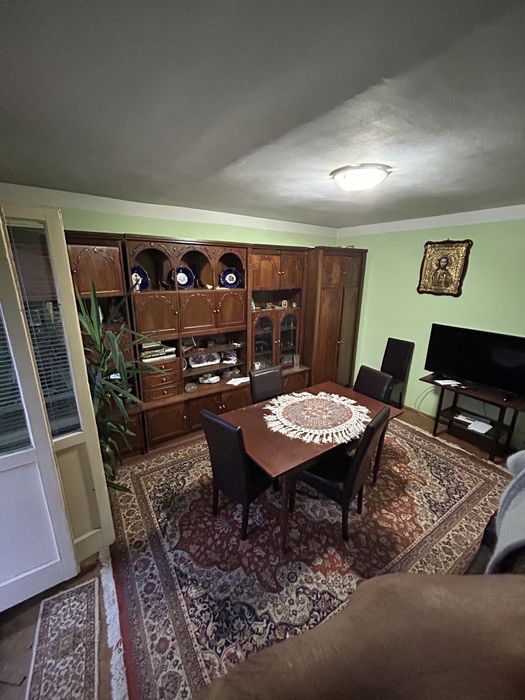 De vânzare – apartament 4 camere, 103 m², Beiuș (str. Romana, etaj 2)