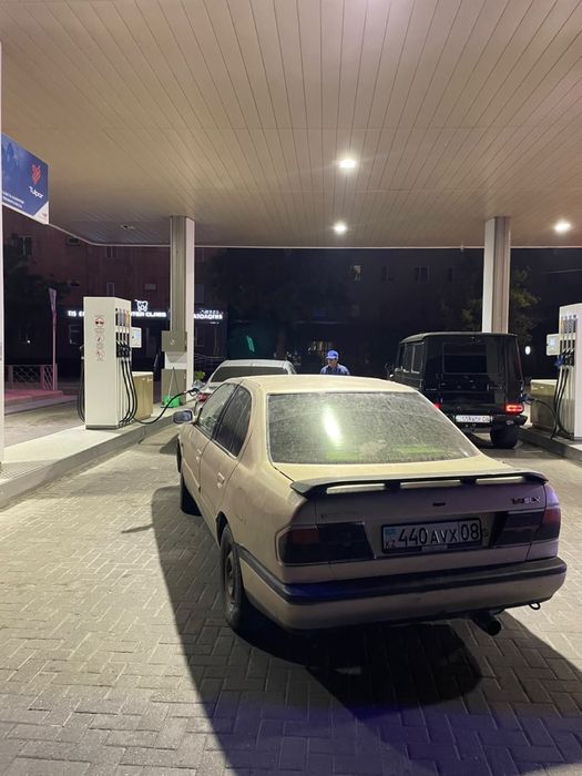 Nissan Primera, 1994