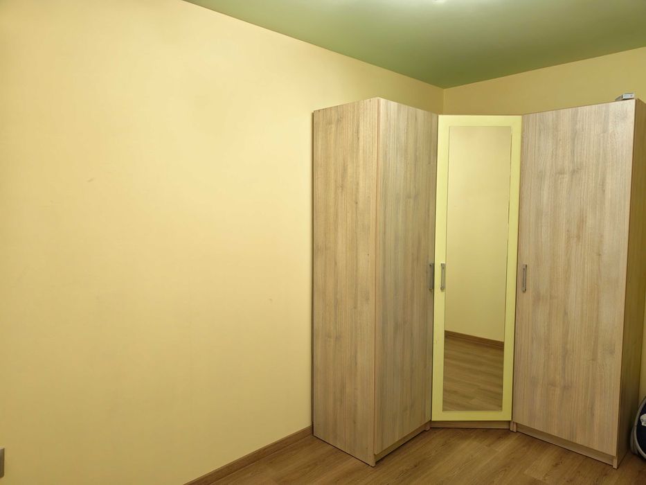 Тристаен , Бриз , Собственик