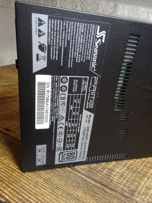 Sursa pc high-end Seasonic PRIME Titanium Fanless 600W SSR-600TL