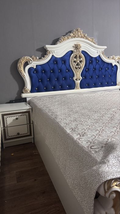 Продам кровать двухспальную