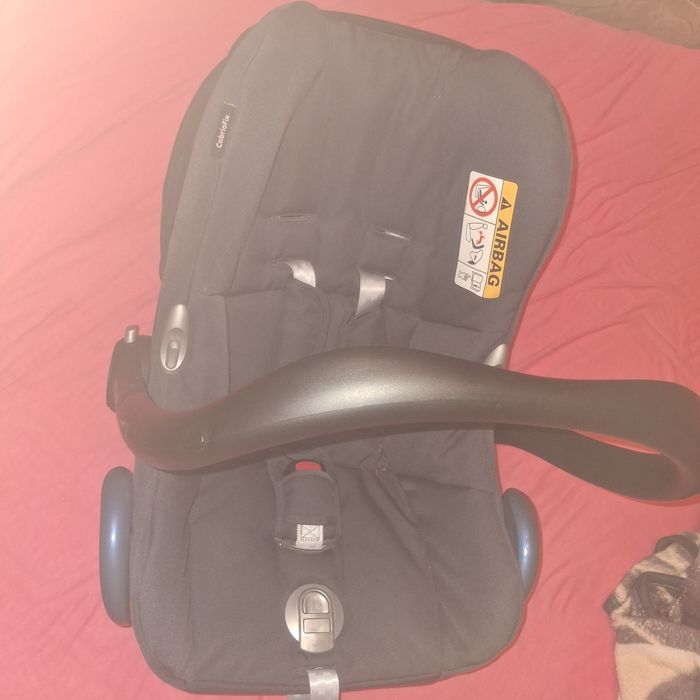 Авто кресло для новорождённых