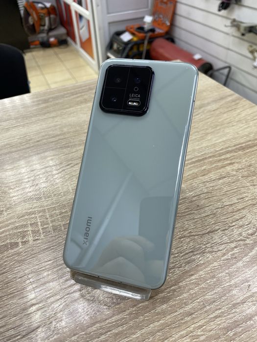 Xiaomi 13 256Gb (Ос14Б)