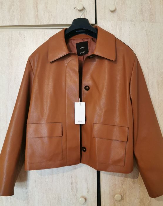 Дамско кожено яке на MANGO размер хл