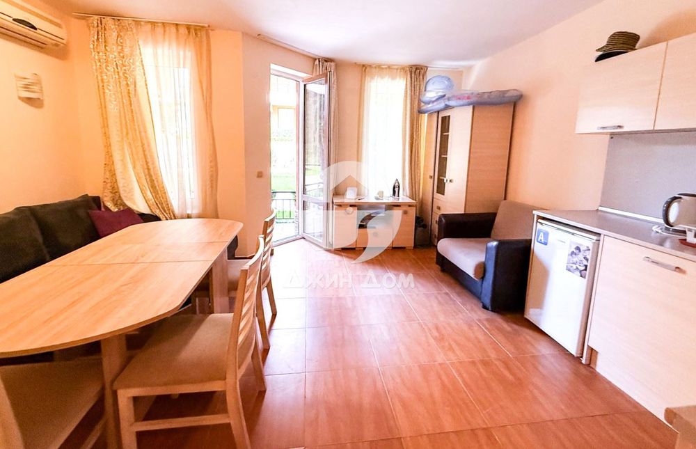 Продава се Едностаен апартамент в Свети Влас - 37 кв.м за 1622 €/кв.м - Снимка #2