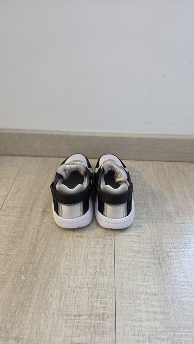Nike Air Huarache copii – mărimea 25