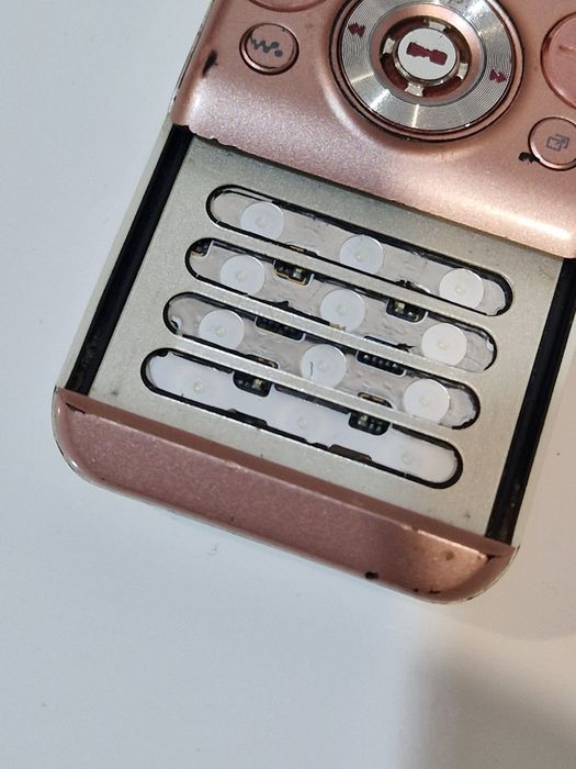 Telefon Sony Ericsson fara tastatura