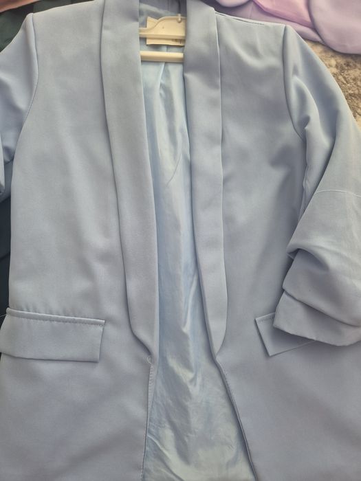 Дамски сака в различни цветове