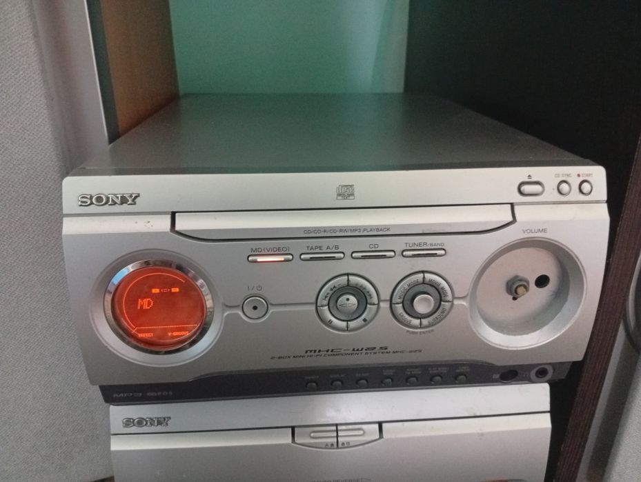 Продаю Sony MHC-W25