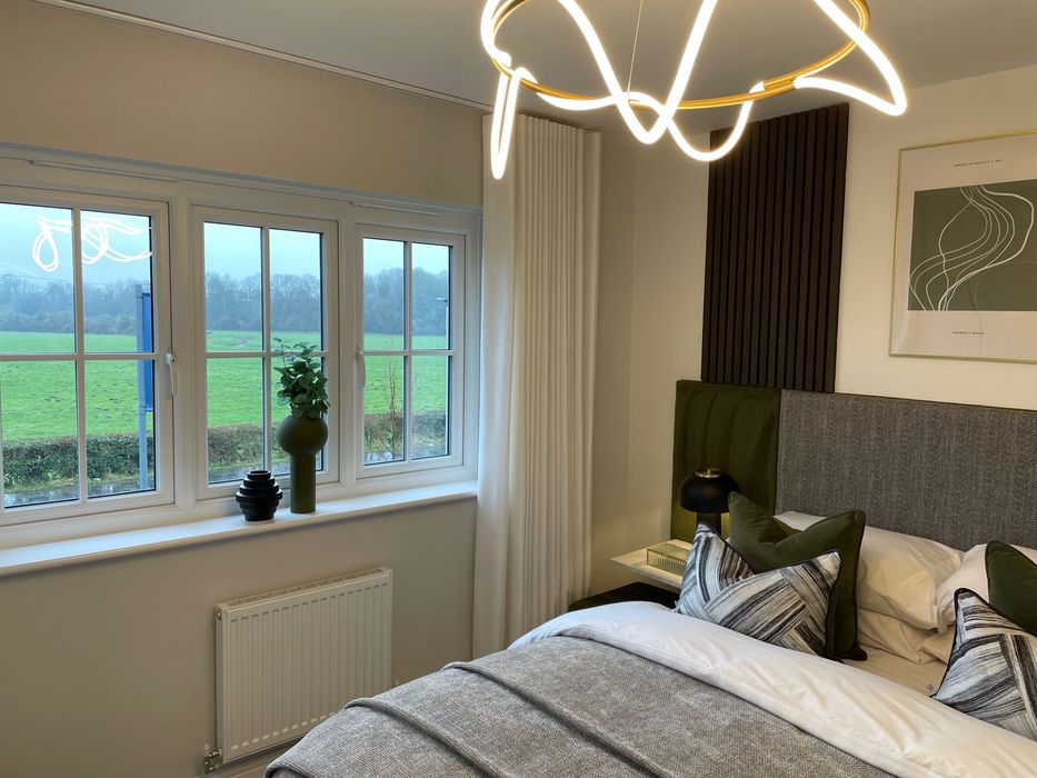 Полагане на шпакловки / бои / тапети