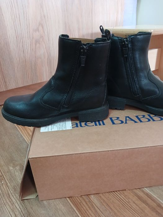 Продам весенние сапожки 30р для девочек