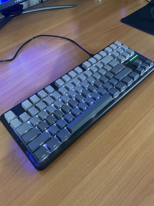 Продам Aula F87 pro