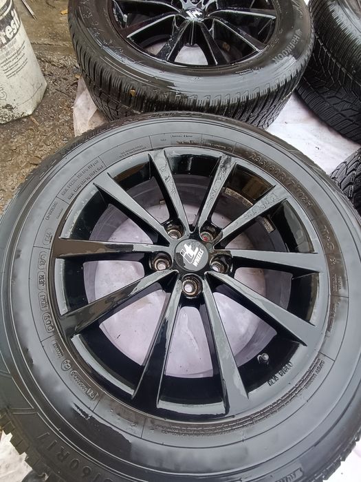 Jante R17 potrivite pentru Ford, Volvo, cu anvelope de iarna 235 60 17