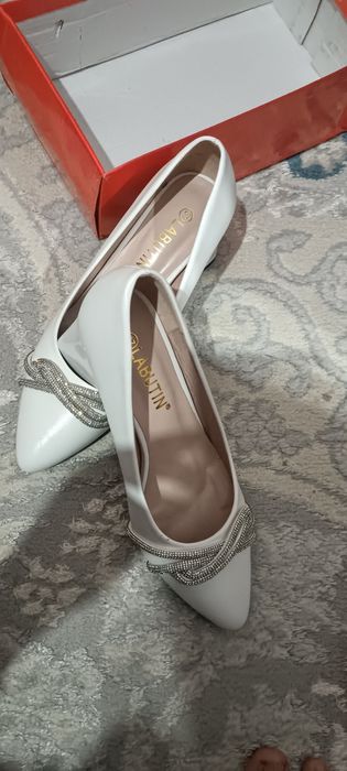 Женская обувь каблук