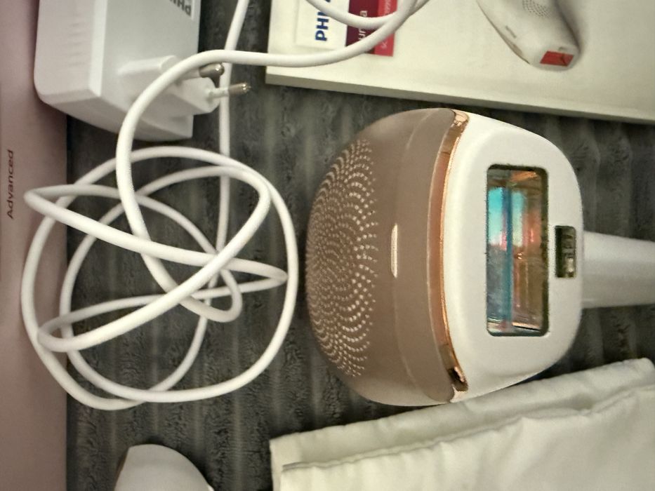 Фотоепилатор Philips Lumea Advanced SC1997/00