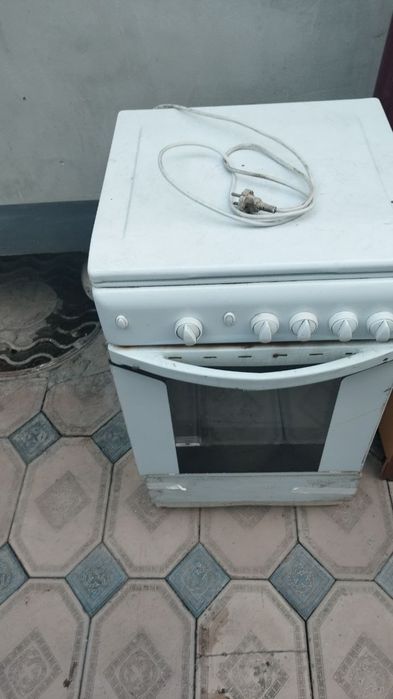 Gaz plita ishlab turibti