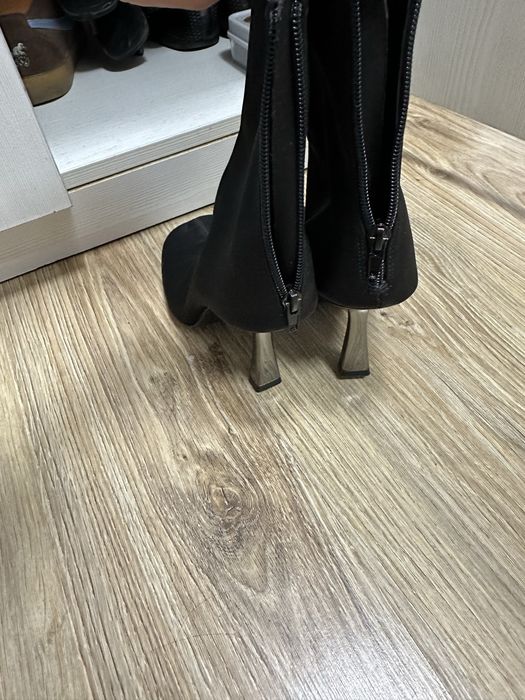 Продам ботильоны