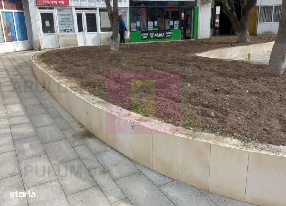 Alexandria (Tr) - Se Vinde Spatiu Comercial Langa Parcul Central