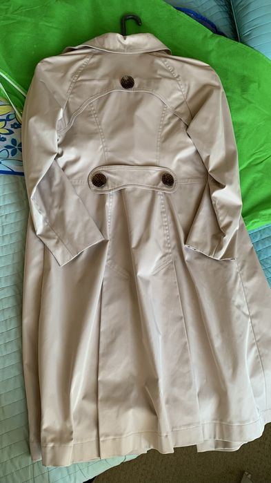 Плащ шикарный на 48 размер