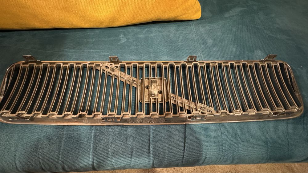 Решетка за Volvo v50/s40