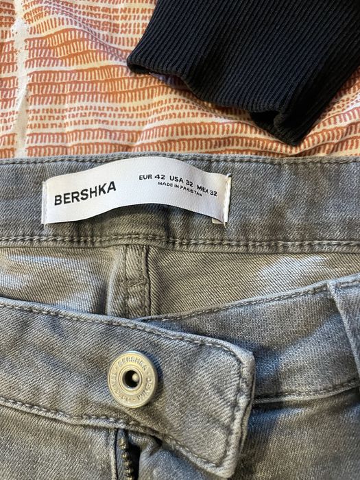 Blugi bershka gri