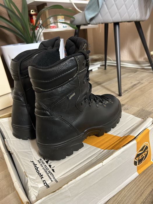 Дамски обувки GORETEX