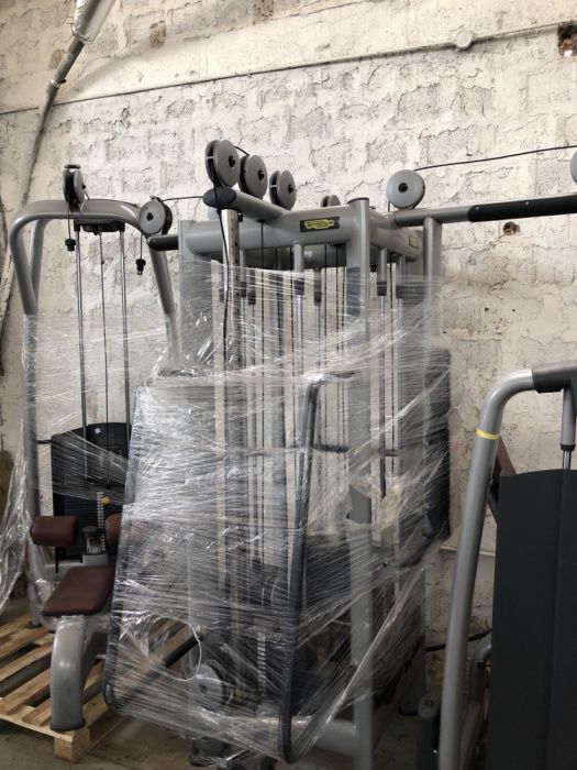 Technogym multifuncțional 4 posturi