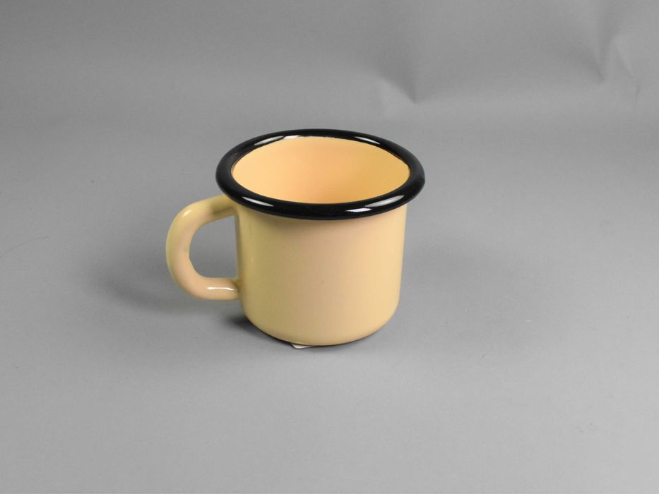 Емайлирано малко канче