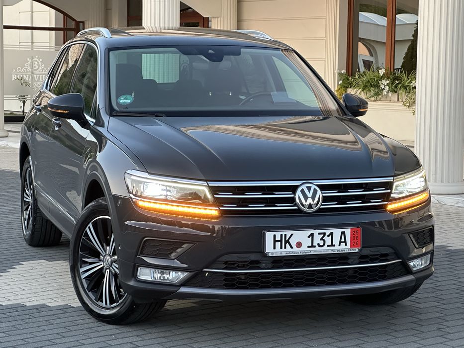 Vw Tiguan 2.0TDI 4motion DSG 150CP Highline - Virtual Cockpit - Panoramic - Head Up Display