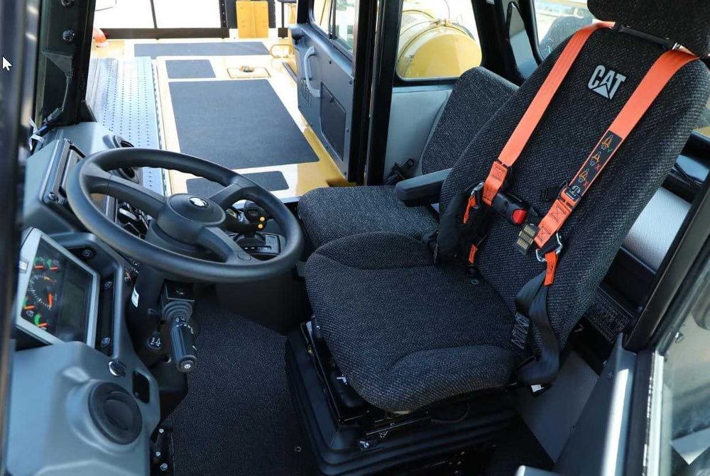 Карьер самосвал CAT 777, Карьерный самосвал CAT 777