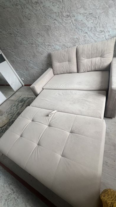 Pradayo Divan ..