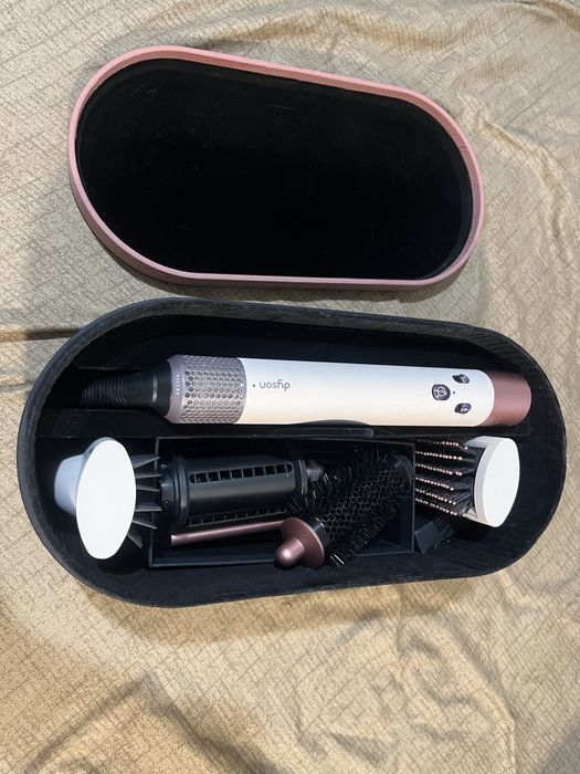 Aparat dyson airwrap