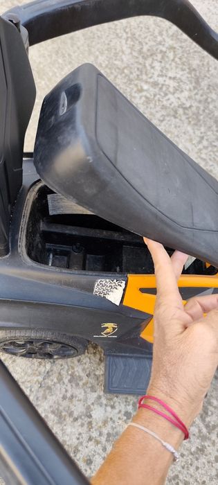 Кола за бутане и яздене