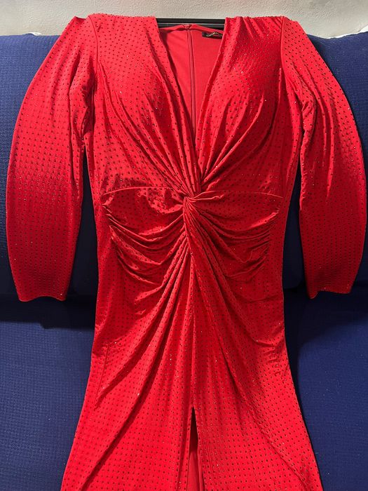 Красное платье 46-48 размера на выход