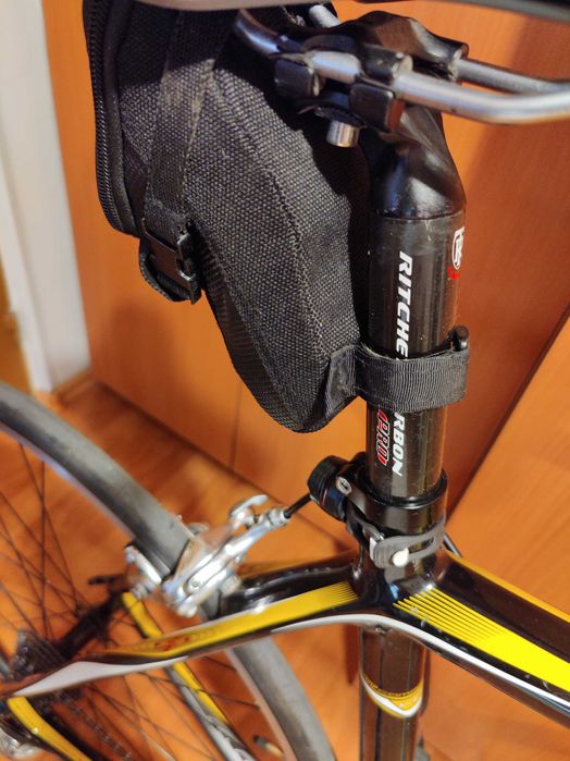 Cursieră full carbon Scott CR1