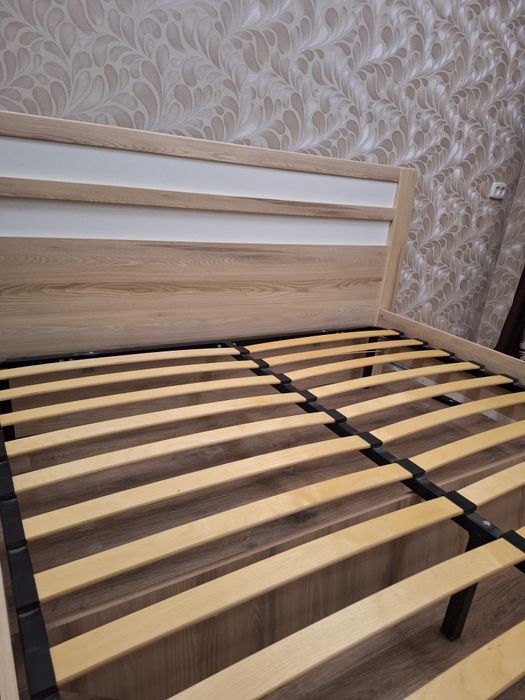 Продам 2-х спальную кровать