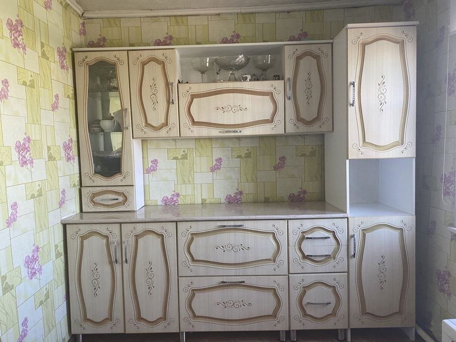 Кухонный гаринитур