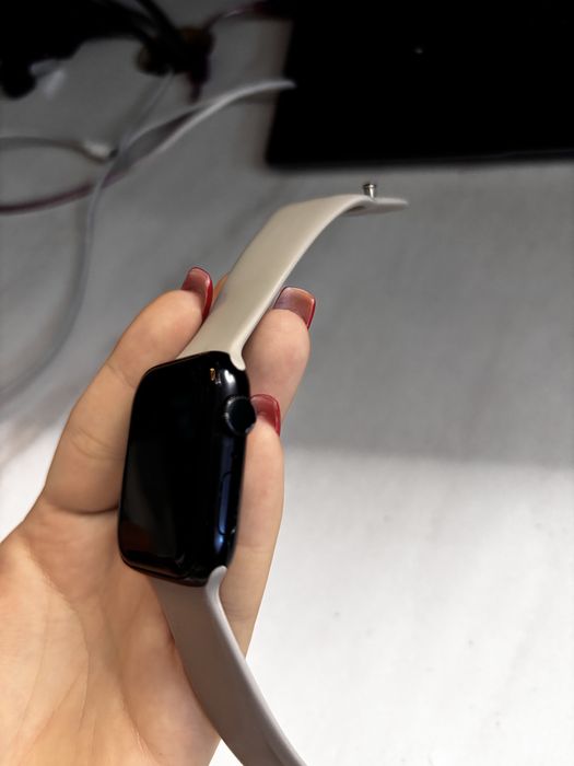 Продам Apple Watch SE 2.