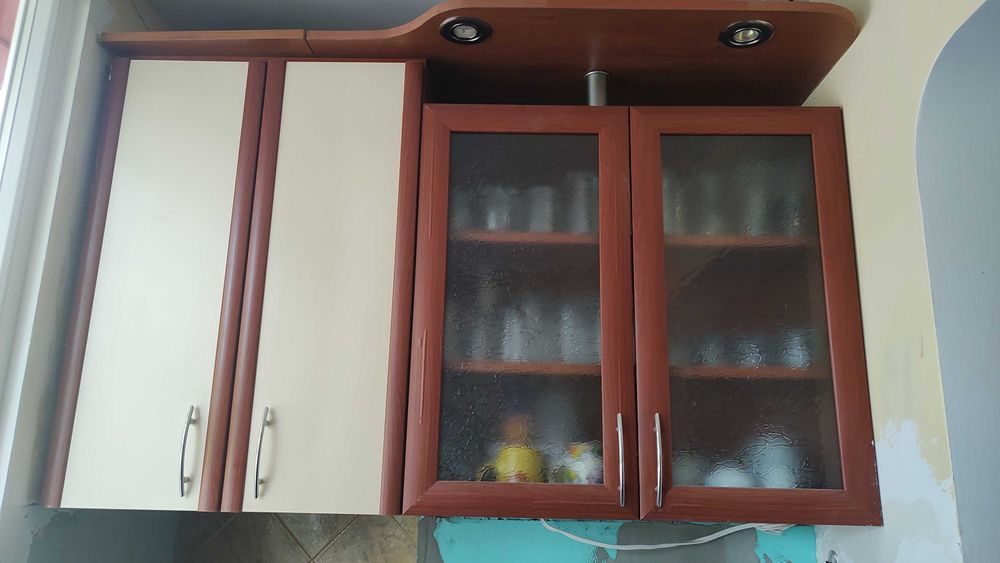 Продавам кухненски мебели