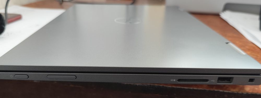 Dell Inspiron P69G
