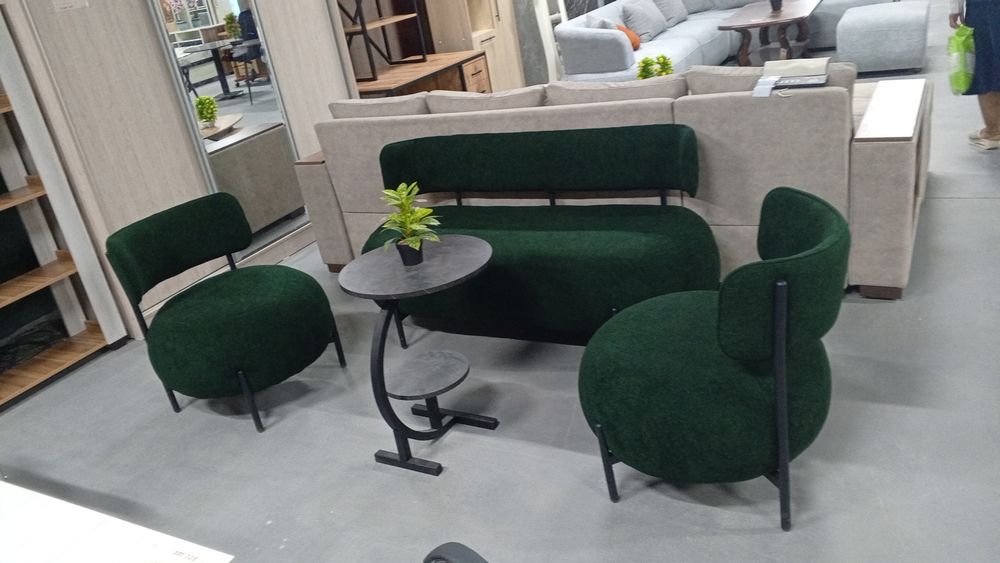 Офис ва Укув марказлар учун Хар хил турдаги мебельлар бор