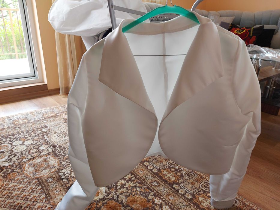 Булчинска рокля + подарък болеро