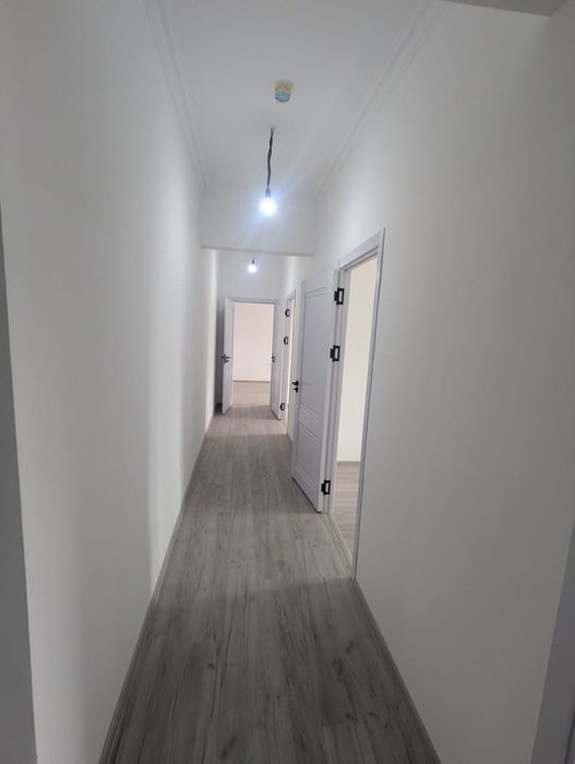 Metro 5 yaqin joyda sokin maknda