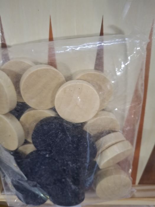 Table - dame,  lemn 50x50 cm, cu piese lemn sj zaruri. Complet, Nou