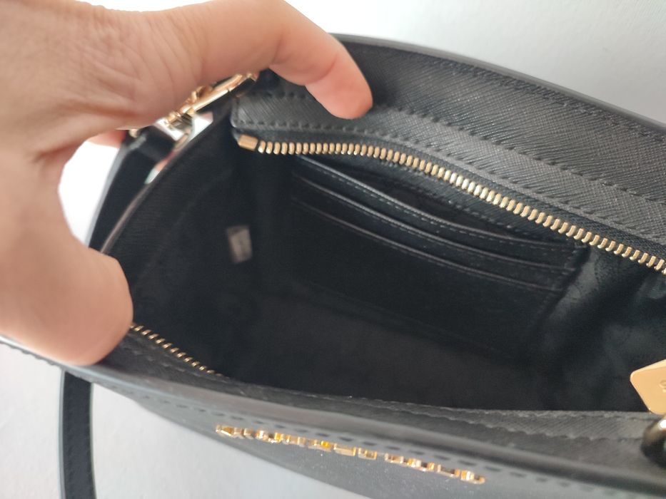 Michael Kors нова дамска чантичка естествена кожа сафиано